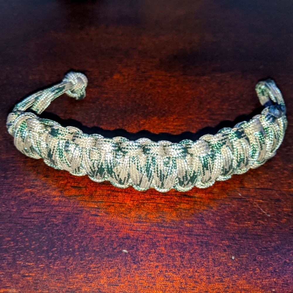 Camo Paracord Bracelet | Size 8 Inches